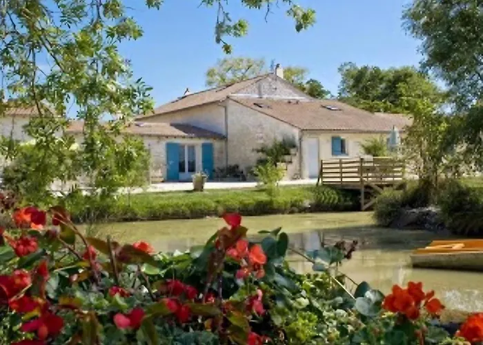 Dom wakacyjny Rive Charente Le Bateau Bords