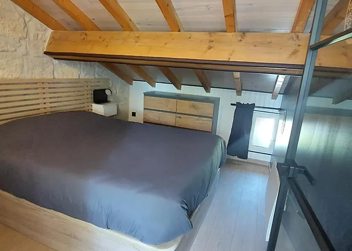 Rive Charente Le Bateau Dom wakacyjny Bords