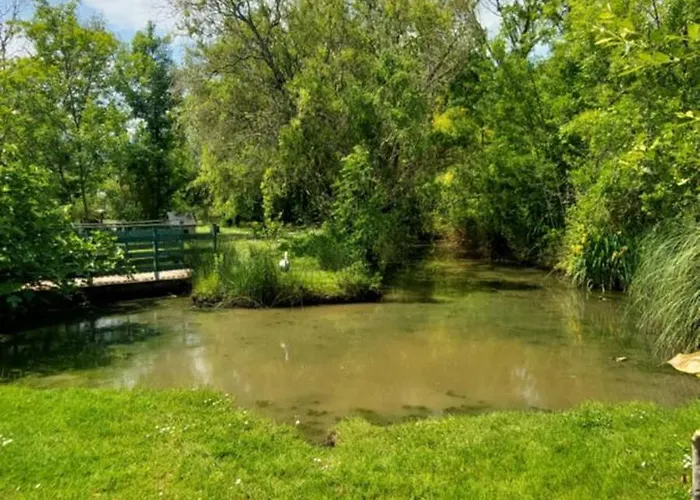 Rive Charente Le Bateau Dom wakacyjny