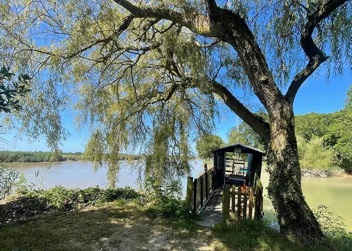 Dom wakacyjny Rive Charente Le Bateau Bords
